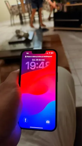 Vende-se IPhone 15 128GB azul