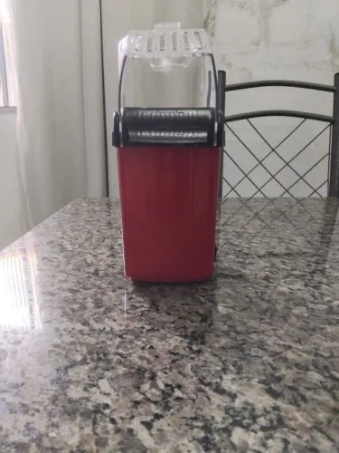 Pipoqueira elétrica vermelha