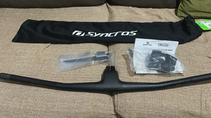Guidão Syncros World Cup carbono (zerado)