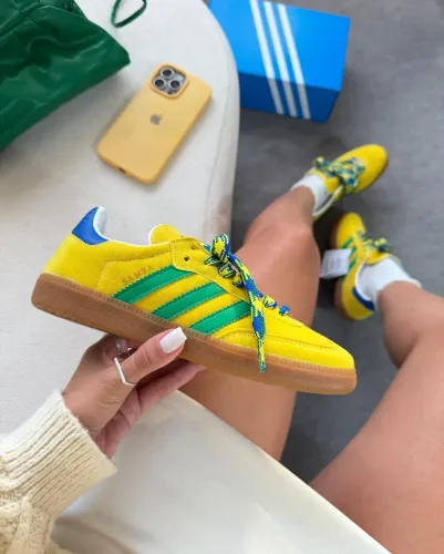 Tênis Feminino Samba OG - Adidas Brasil