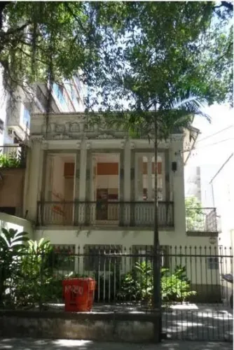 Casa com opção de negócio 