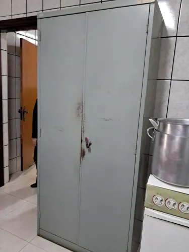 Armário de ferro grande duas portas