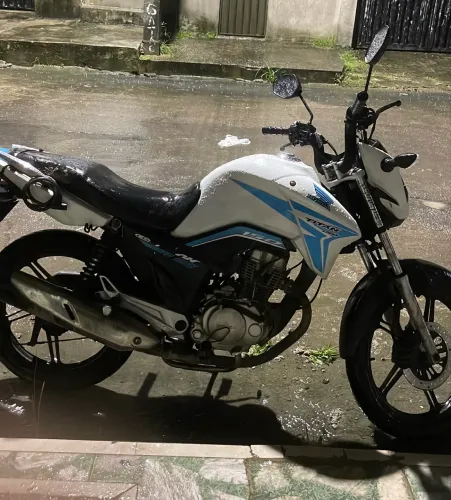 Titan 150