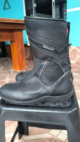 Bota texx modelo Striker 