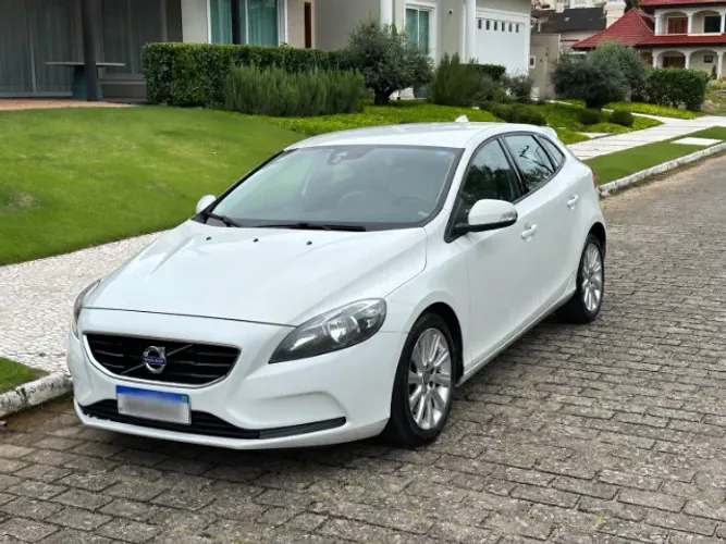 Volvo V40 T-4 2.0 Aut./mec. 2015