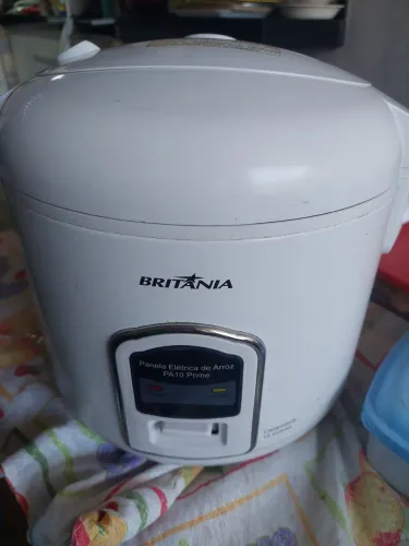 Panela de Arroz Britânia - 10 Xícaras ?