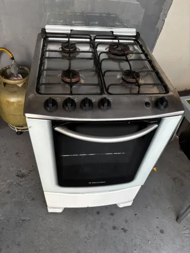 Vendo fogão de 4 bocas