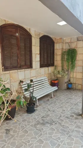 Casa 4 quartos + 3 kitnets
