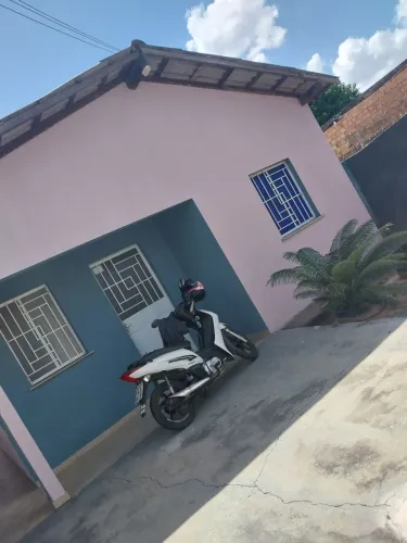 Aluga-se Casa Nova Cidade