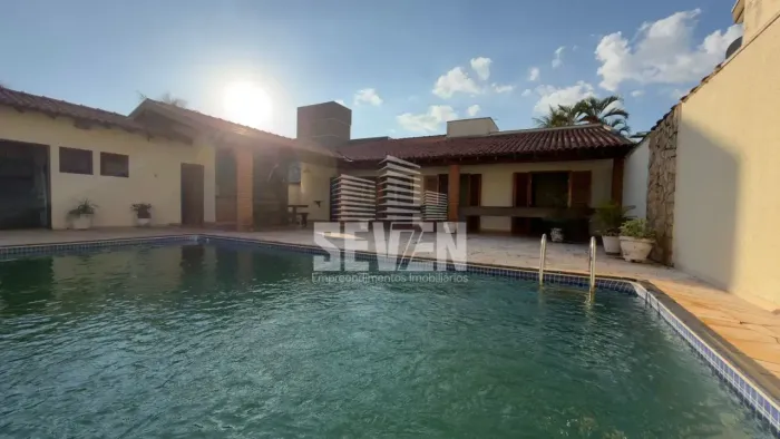 Casa com 3 Quartos no Riviera do Tietê Arealva Condomínio