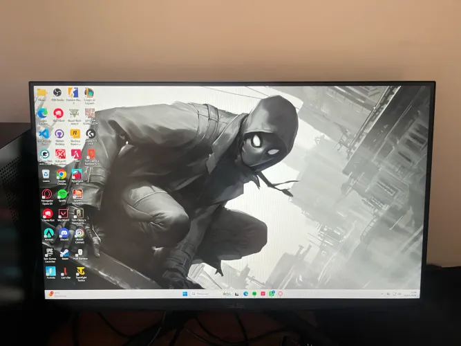 Monitor Gamer Asus 200hz 0.3 ms com detalhes