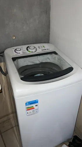 Máquina cônsul 12kg ,semi-nova