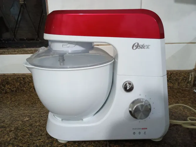 Batedeira Planetária Oster Perform 600W - POUCO USADA
