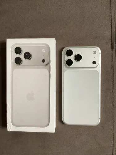 iPhone 17 pro Max 256g
