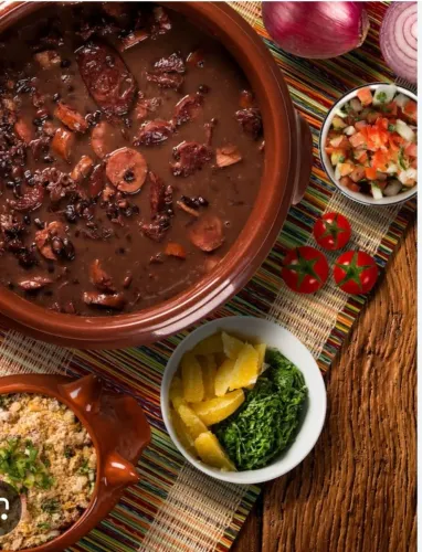 Feijoada completa para 40 pessoas 900,00 reais 