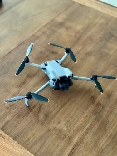 Drone DJI Mini 5 Pro Fly More Combo Plus 