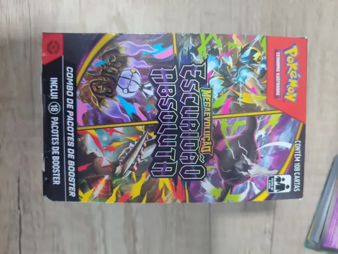 Pokémon TCG Escuridão Absoluta Combo de Booster