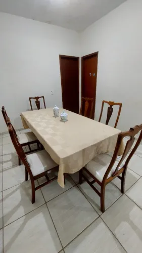 Mesa de Jantar em Madeira 6 Lugares