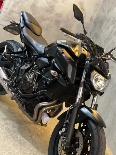 YAMAHA MT07 2019