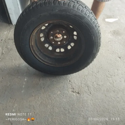 Pneu aro 13