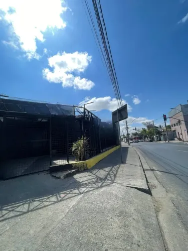 Imóvel para aluguel possui 484 metros quadrados em Santa Mônica - Belo Horizonte - MG
