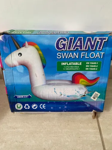 Boia gigante para piscina - unicórnio