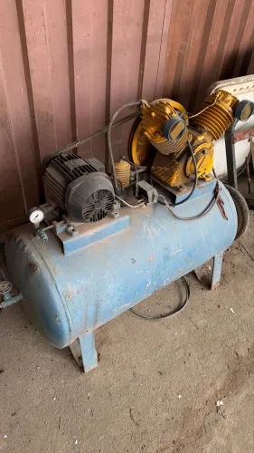 COMPRESSOR 240lts