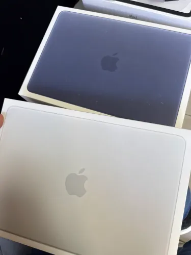 Macbook Neo Lacrado 256/8GB disponível azul e Silver