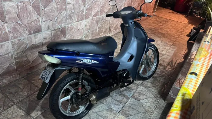 Vendo Honda Biz+ 2004