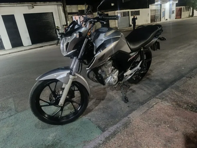 FAN 160 2023 e 2024 conservada único dono leia as informações