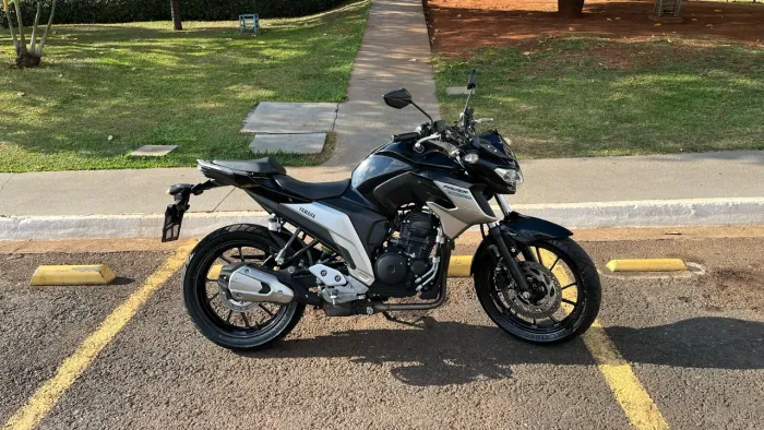 YAMAHA FAZER FZ25