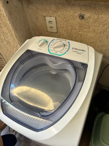 Máquina de Lavar Electrolux LTE06 6kg Branca ? R$ 300