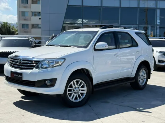 Toyota Hilux SW4 2.7 16V 2015