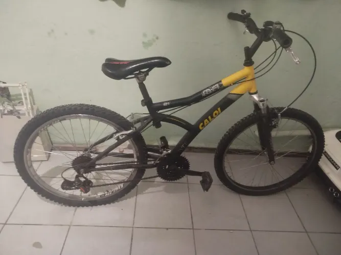 Bicicleta Caloi aro 24