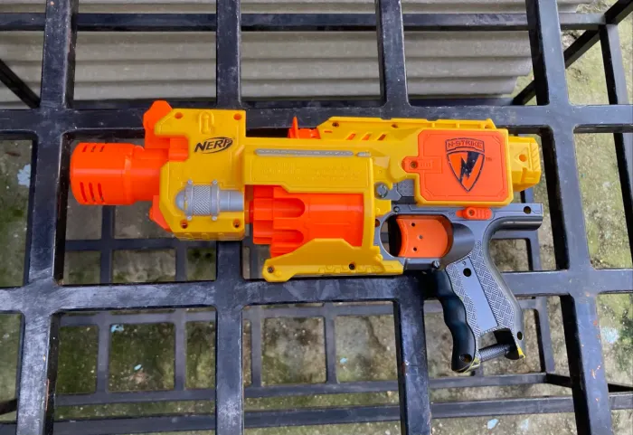 Lançador Nerf N-Strike Barricade RV-10 Semi-Automático (Usado) 