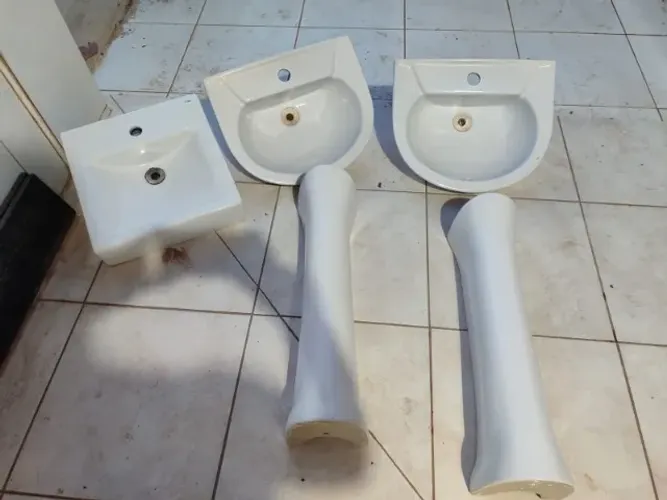 03 pias para banheiro