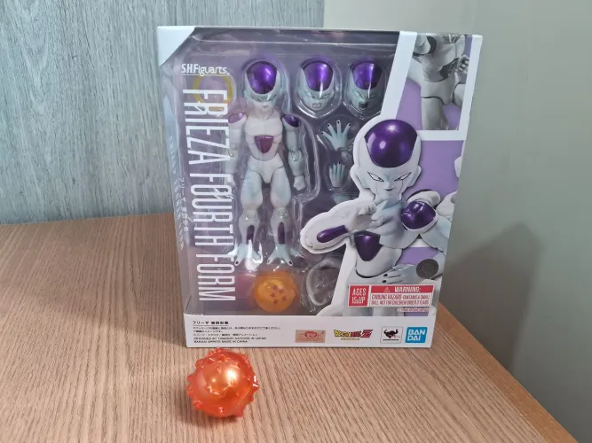 Dragon Ball Z Frieza SHF Figuarts