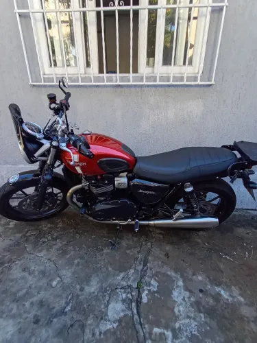 Street twin 900 nova demais!