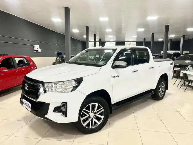 Toyota Hilux CD SRV 4X4 2.8 TDI Diesel Aut. 2019