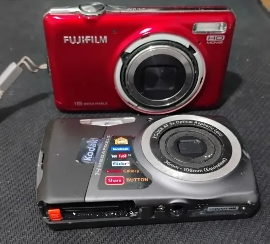 Lote De Câmeras Digitais - Fujifilm/Kodak - NO ESTADO E COM AVARIAS 