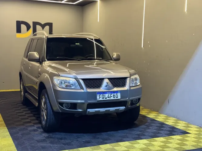 Mitsubishi Pajero TR4 2.0/ 2.0 Flex 16V 4X4 Aut. 2015
