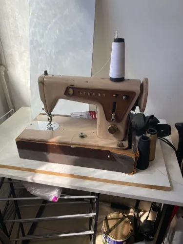 Vendo máquina de costura ótima