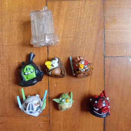 Lote 6 personagens Angry Birds star wars telepods (acompanha a base pra ler o qr code)