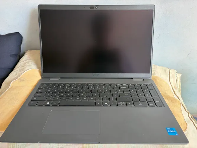 Notebook Dell Latitude 3550 i5 13ª Gen 16GB RAM 256GB SSD Tela touch