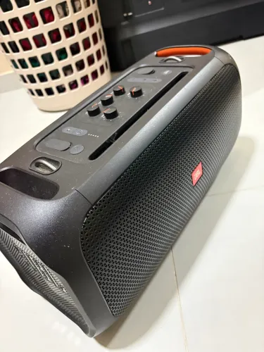 JBL Party Box on the go