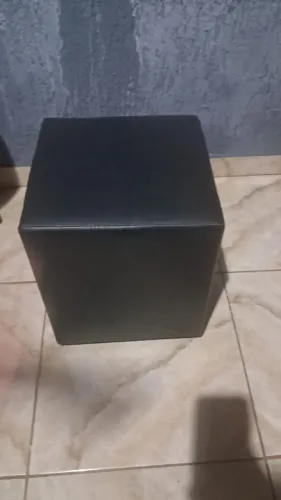 PUF  COURINO PRETO 