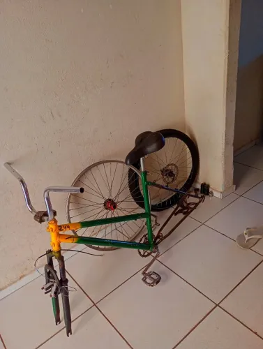 QUADRO MODELO ARO 26 ?