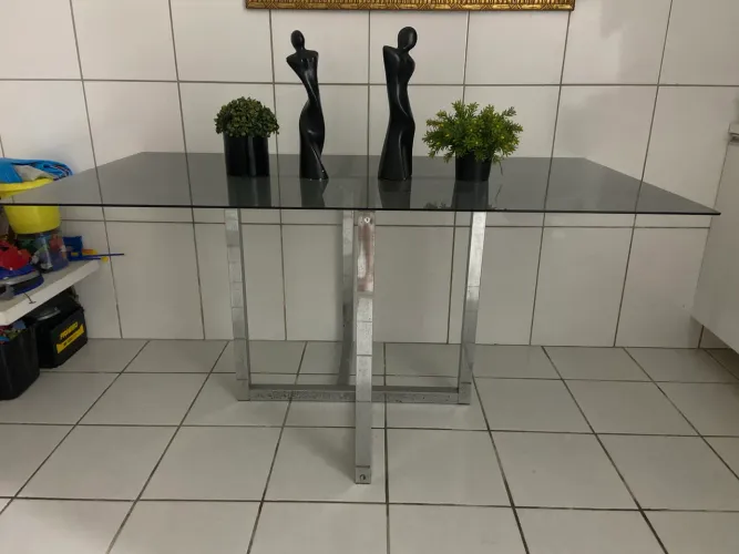 Vendo Mesa ( base e vidro )