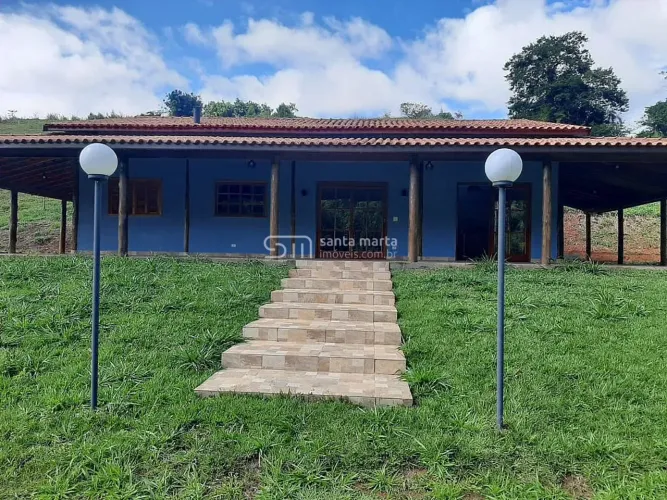 SITIO PEQUENO - OTIMA CASA NOVA AVARANDADA  BANANAL  SP Es
