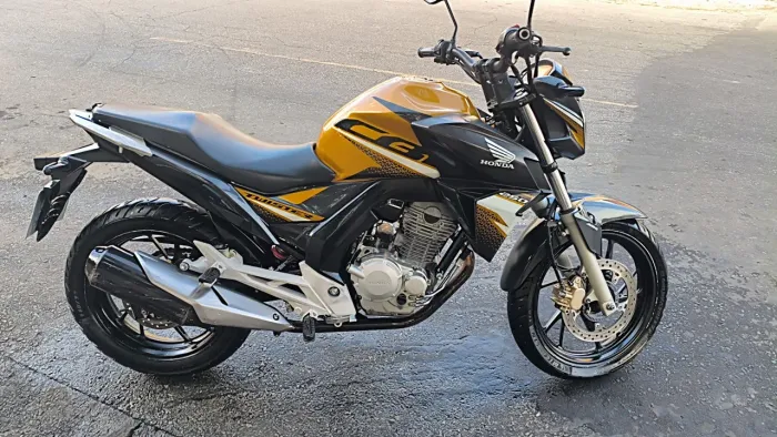 Vendo Twister 250, 2020 com ABS - 18.000
